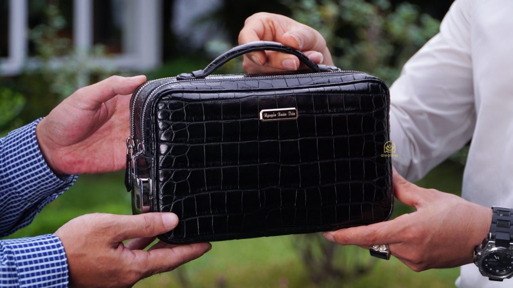 The Double Zip Alligator Clutch by Aleather Handmade