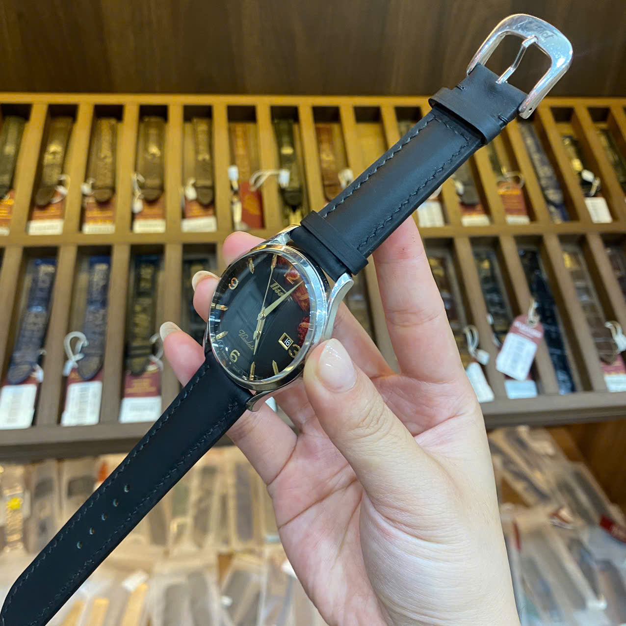 Luxury Black Premium Cowhide Leather Watch Strap for Tissot Heritage Visodate